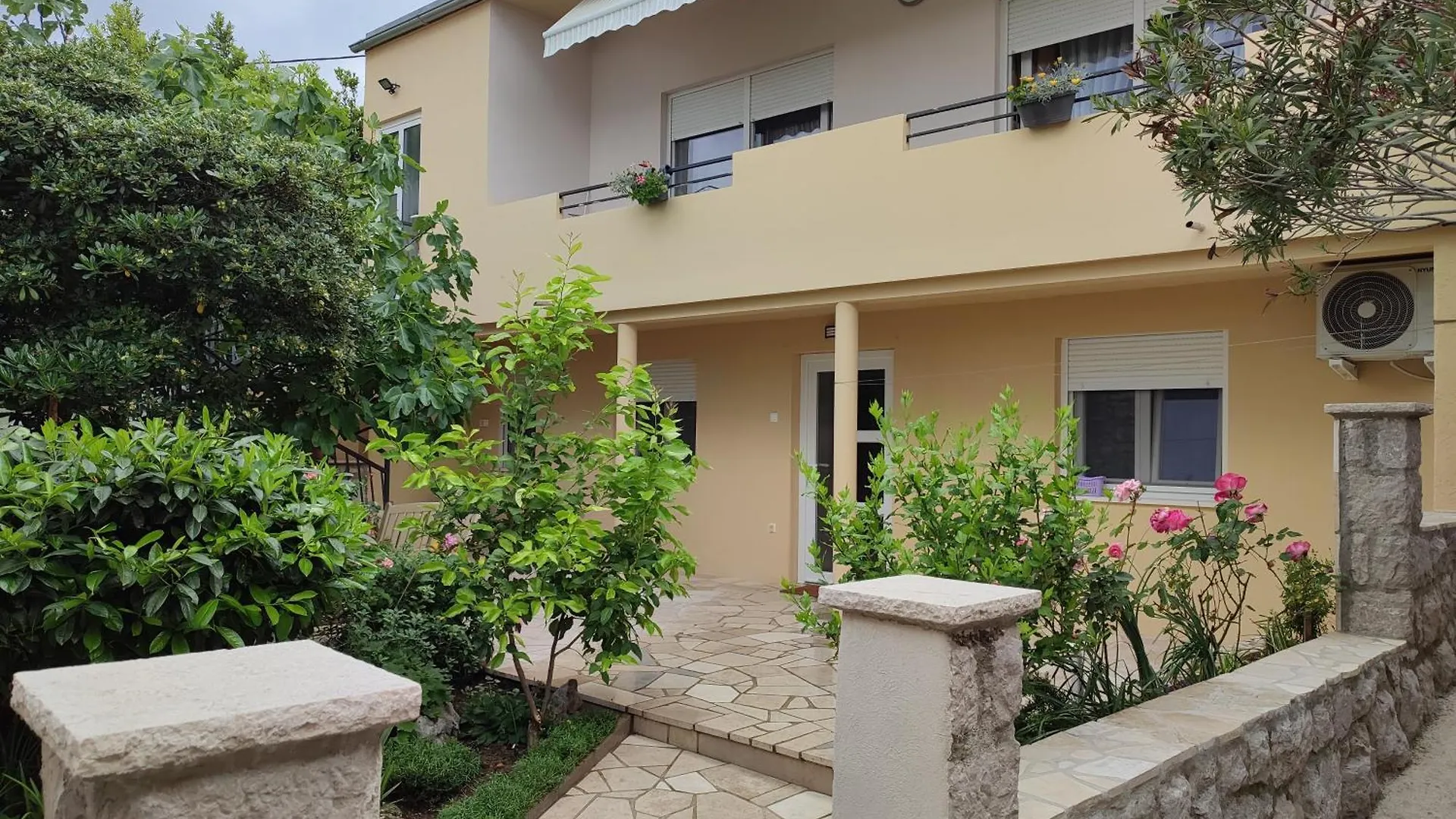 Apartman Noemi Jadranovo